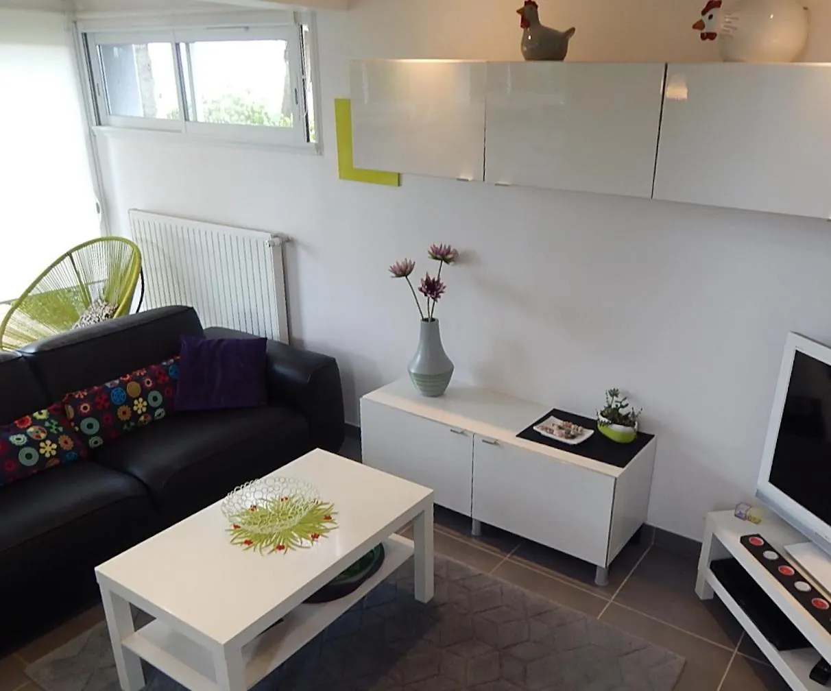 Holiday home Gite Ginou Daniel Lintevert Villa Cleguerec